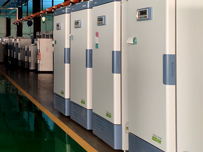 培養(yǎng)箱、干燥箱儀器設(shè)備庫(kù)存車間